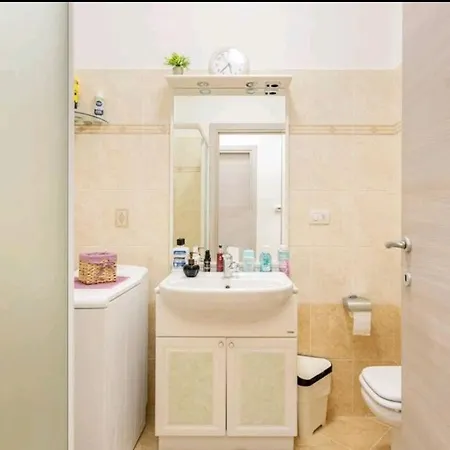 בית הארחה Privata Nell'appartamento In Zona Residenziale Con 2 Piscine ראפאלו