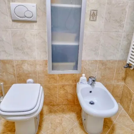 בית הארחה Privata Nell'appartamento In Zona Residenziale Con 2 Piscine ראפאלו